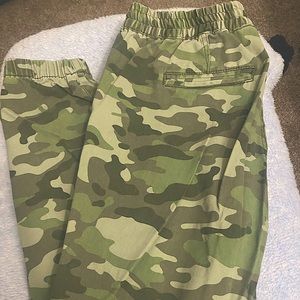 Zumiez camo joggers